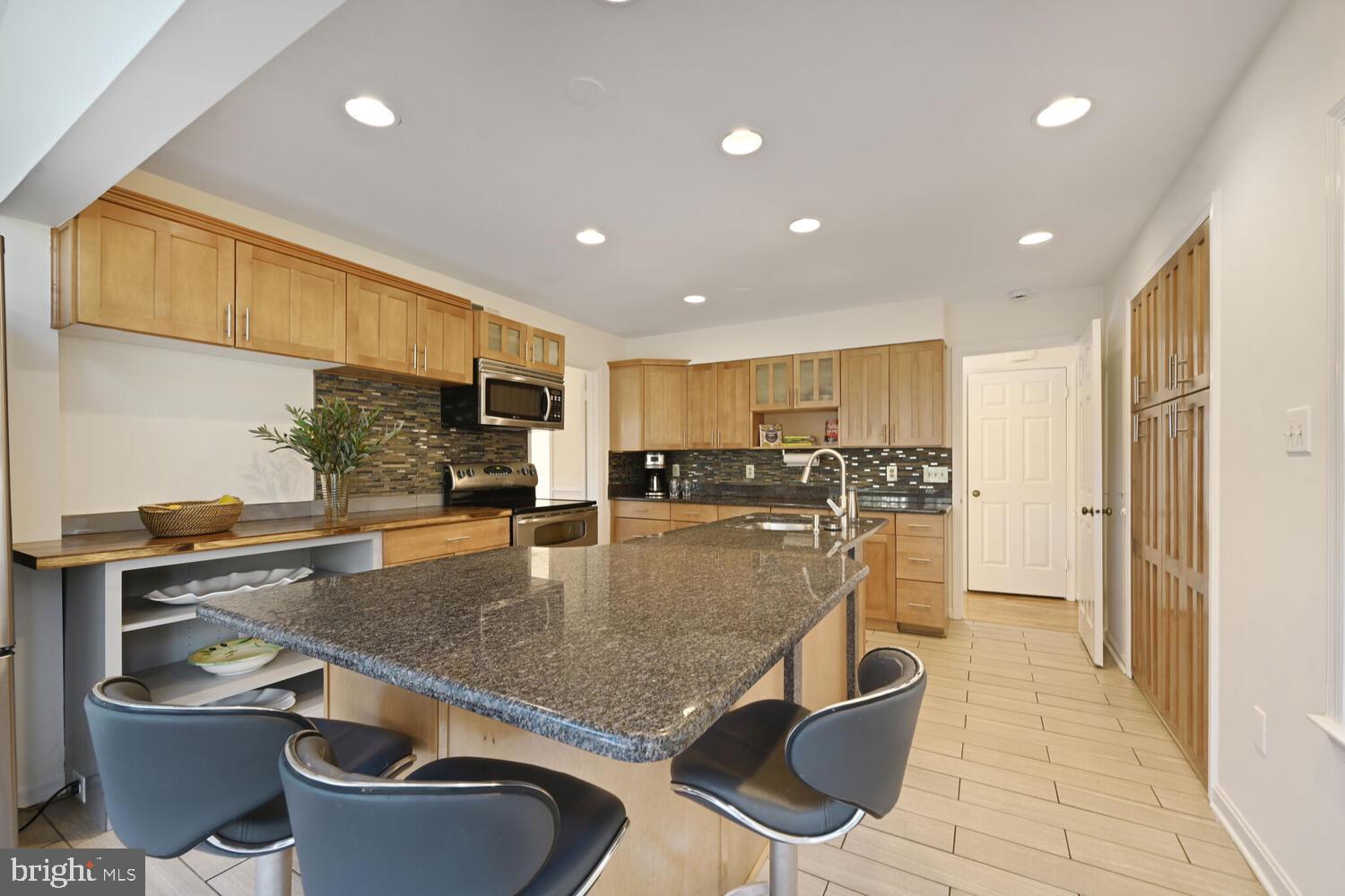 PINE KNOLLS - Residential