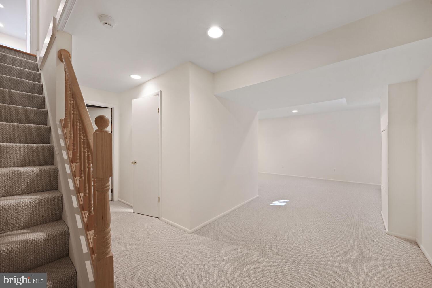 PINE KNOLLS - Residential