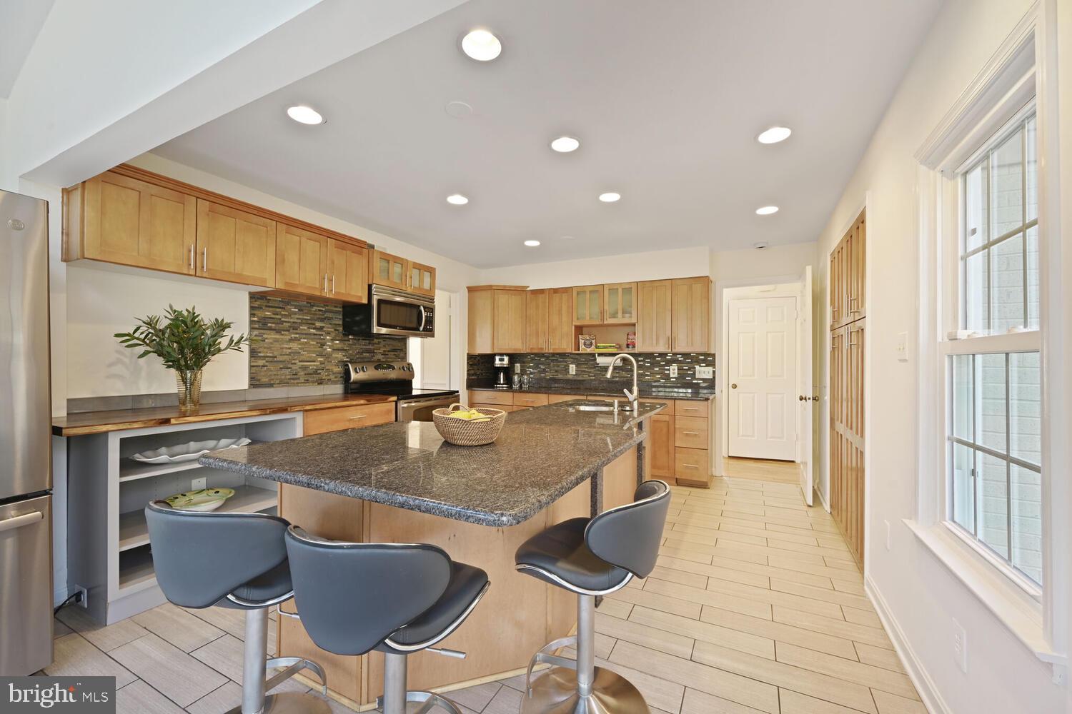 PINE KNOLLS - Residential