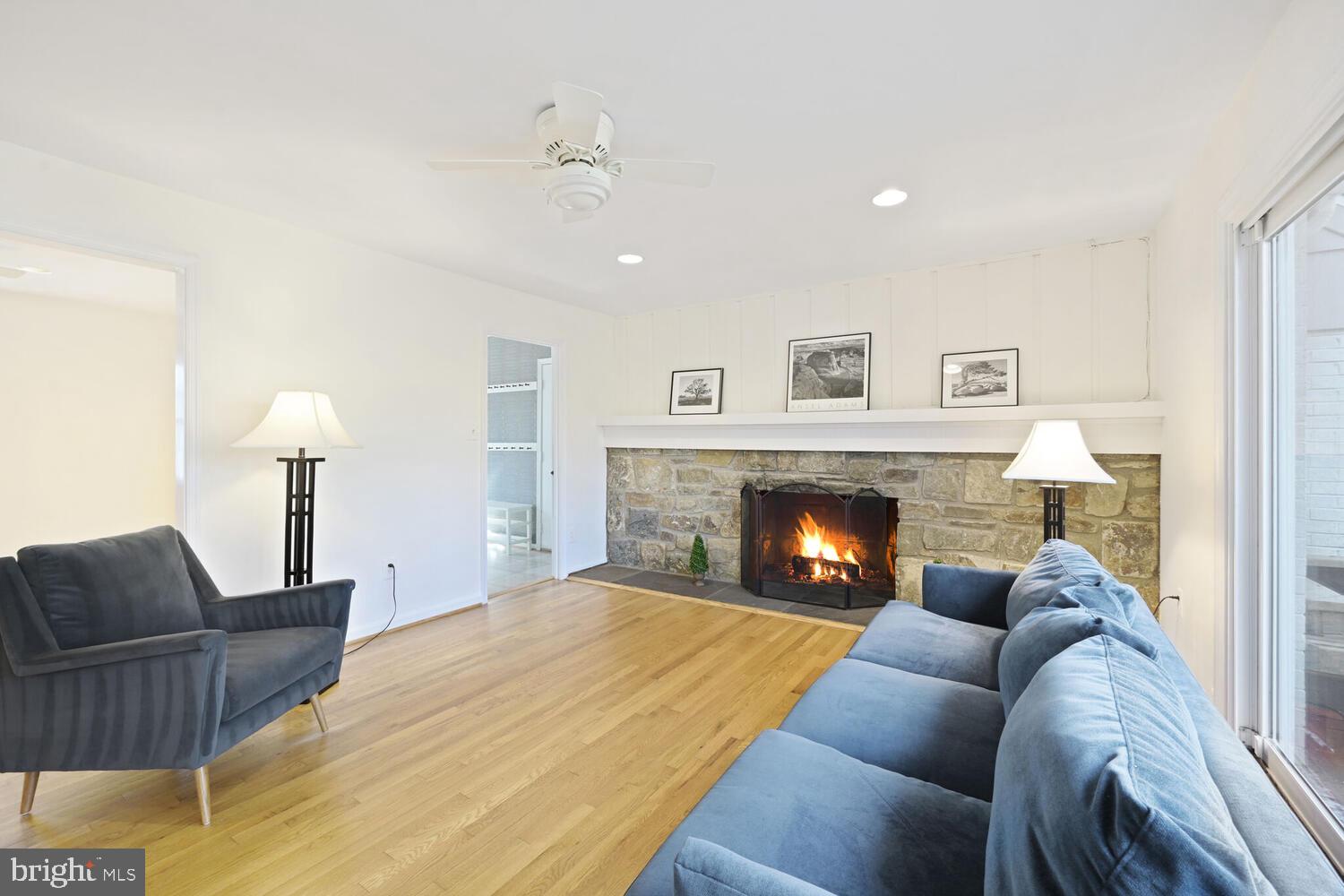 PINE KNOLLS - Residential