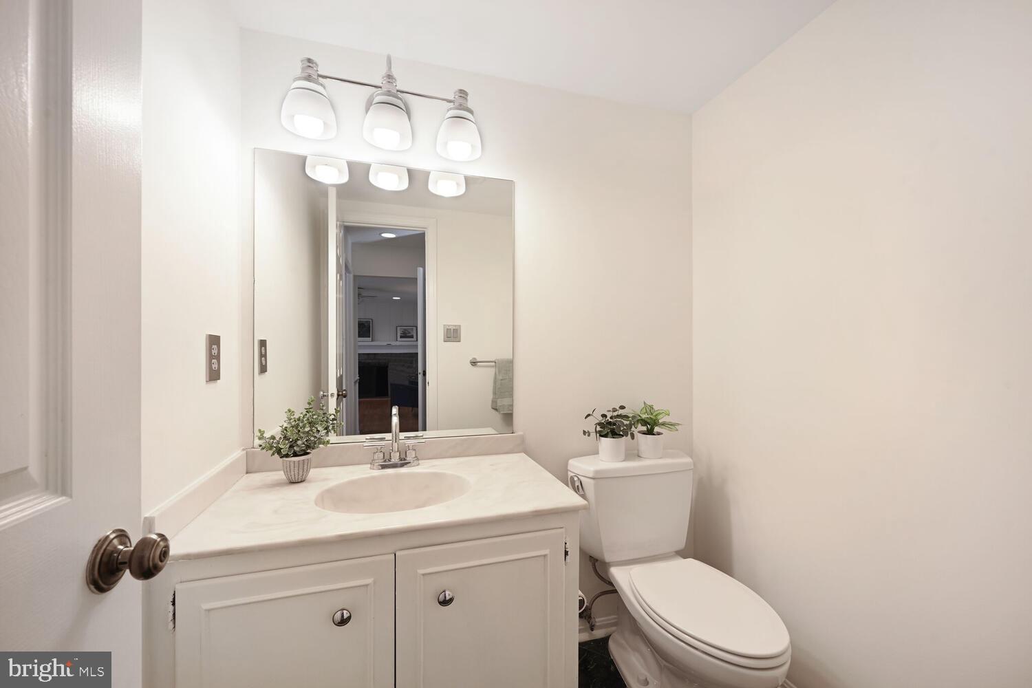 PINE KNOLLS - Residential