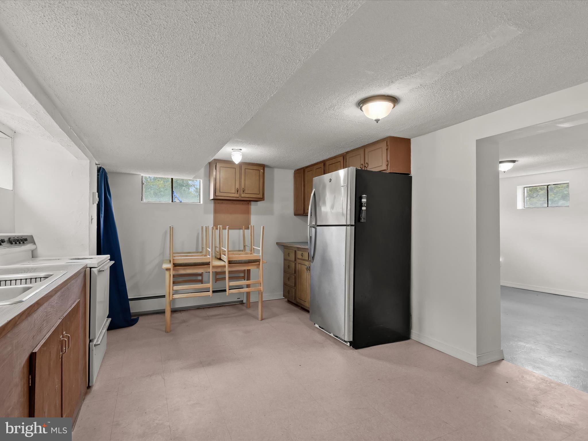 CROWNSVILLE - Residential