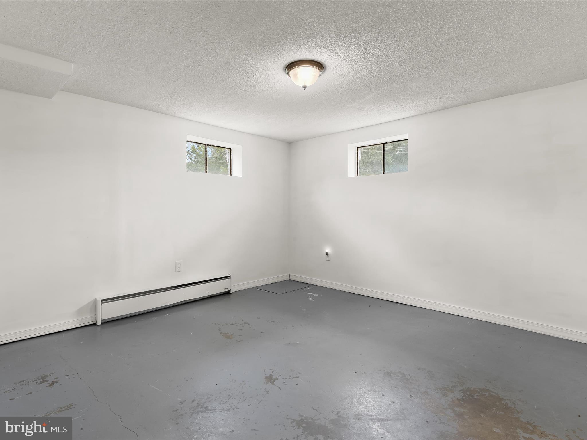 CROWNSVILLE - Residential