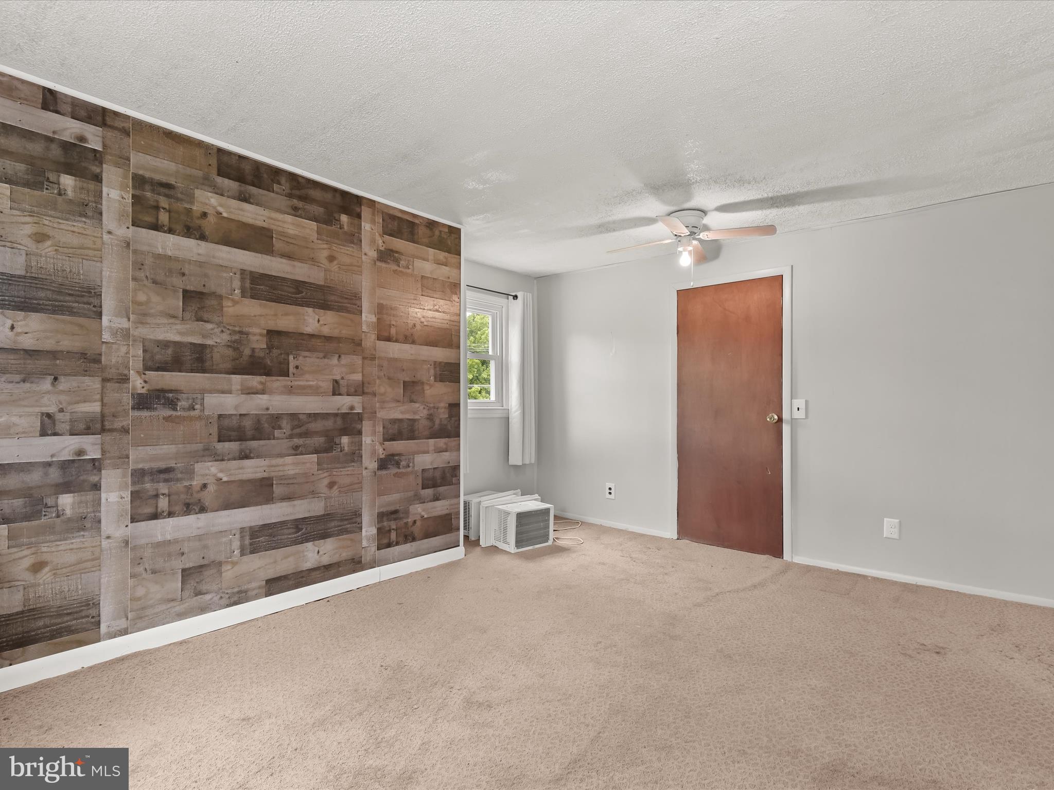 CROWNSVILLE - Residential