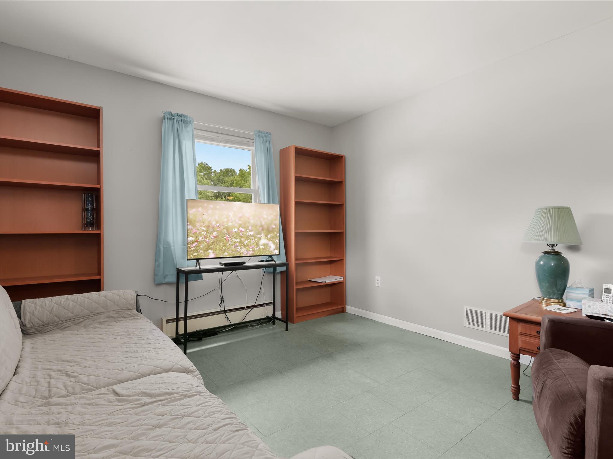 CROWNSVILLE - Residential