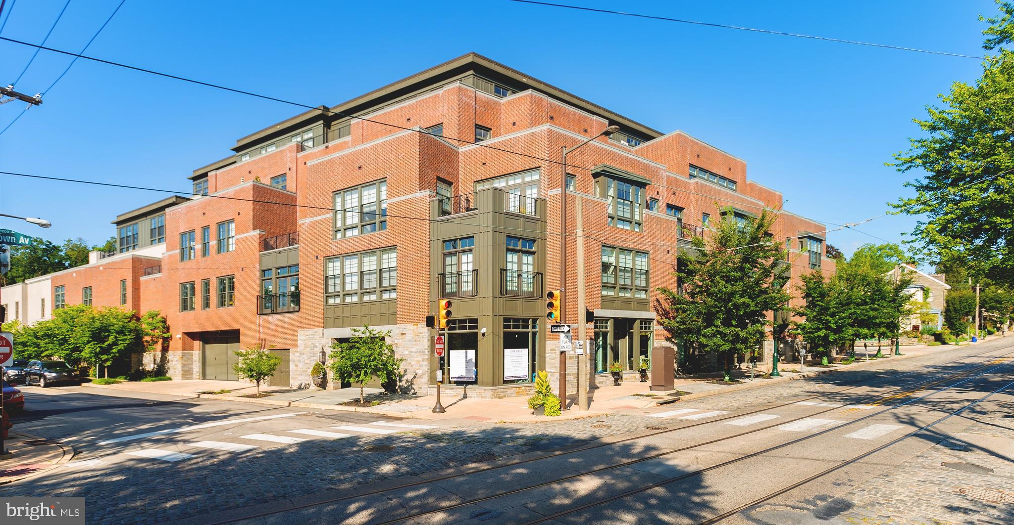 CHESTNUT HILL - Residential