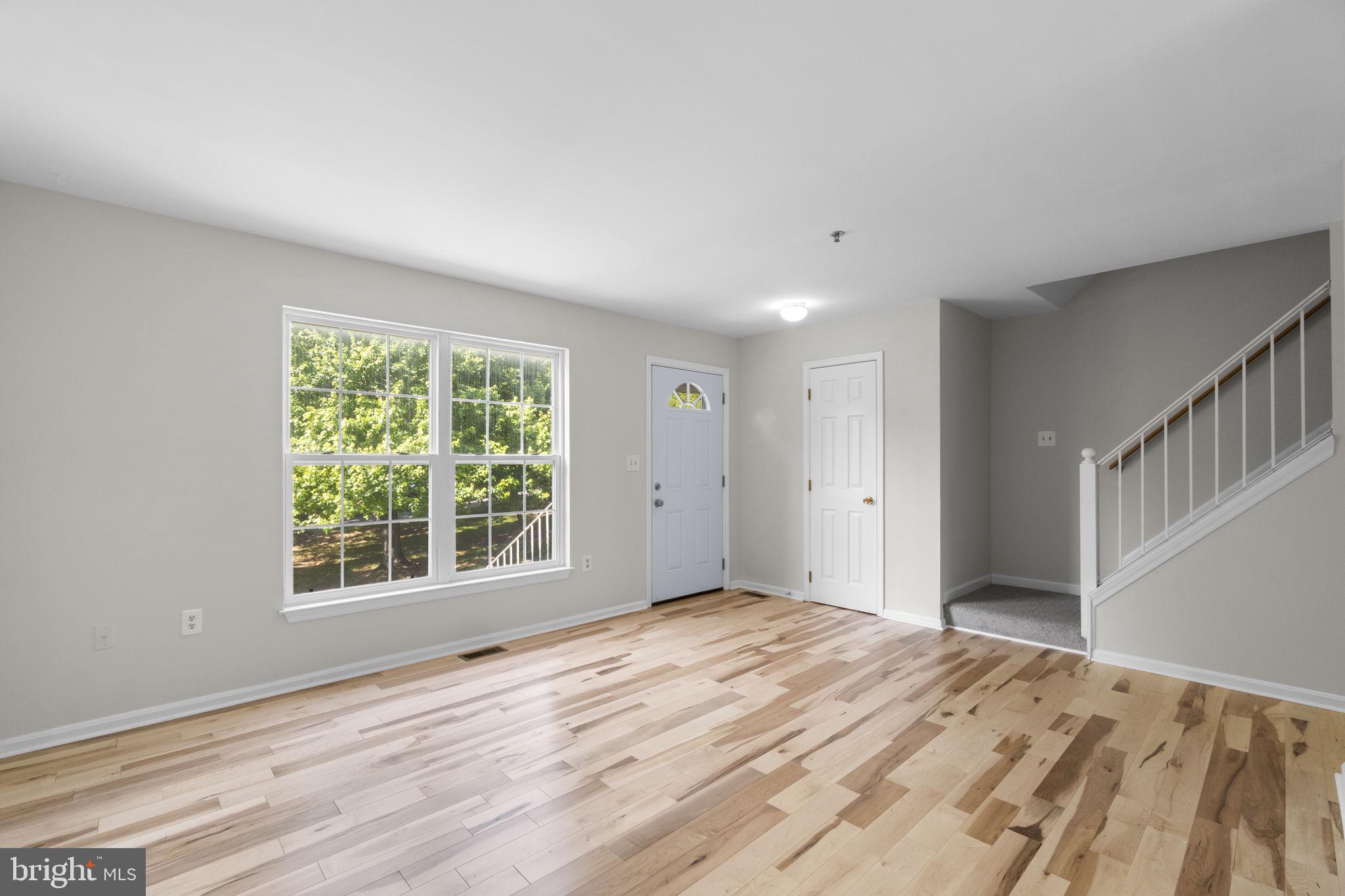 129 N TOWNE COURT
