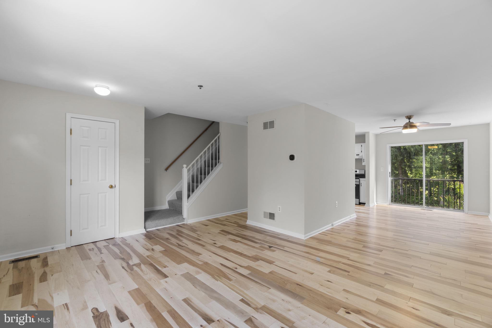 129 N TOWNE COURT