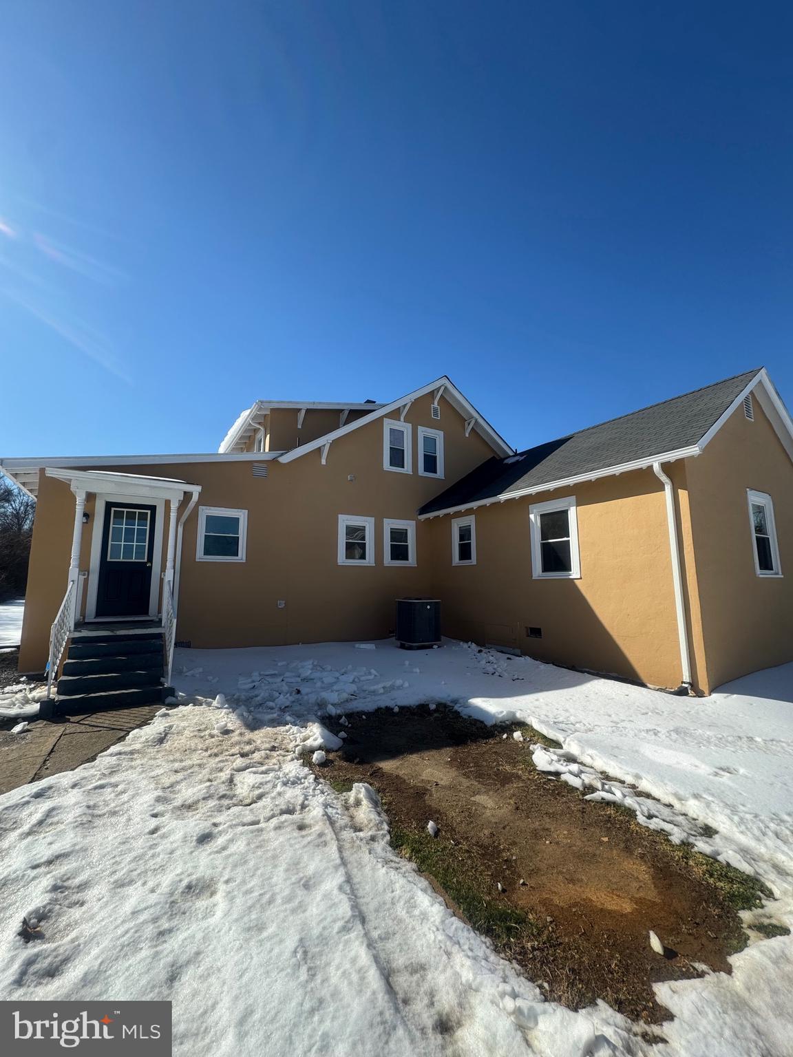 NONE BUT CLOSE TO DAHLGREN - Residential