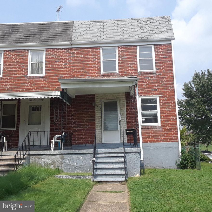 Check out this stunning opportunity to own an end-of-the group brick rowhouse in Frankford Gardens. Enjoy spacious room sizes, wood and carpet flooring, separate dining room,  enclosed front porch and large rear yard that can be converted into parking pad.  The partially finished basement can be used as extra storage or converted to additional living space. Great location - near schools, shopping area and commuter routes.