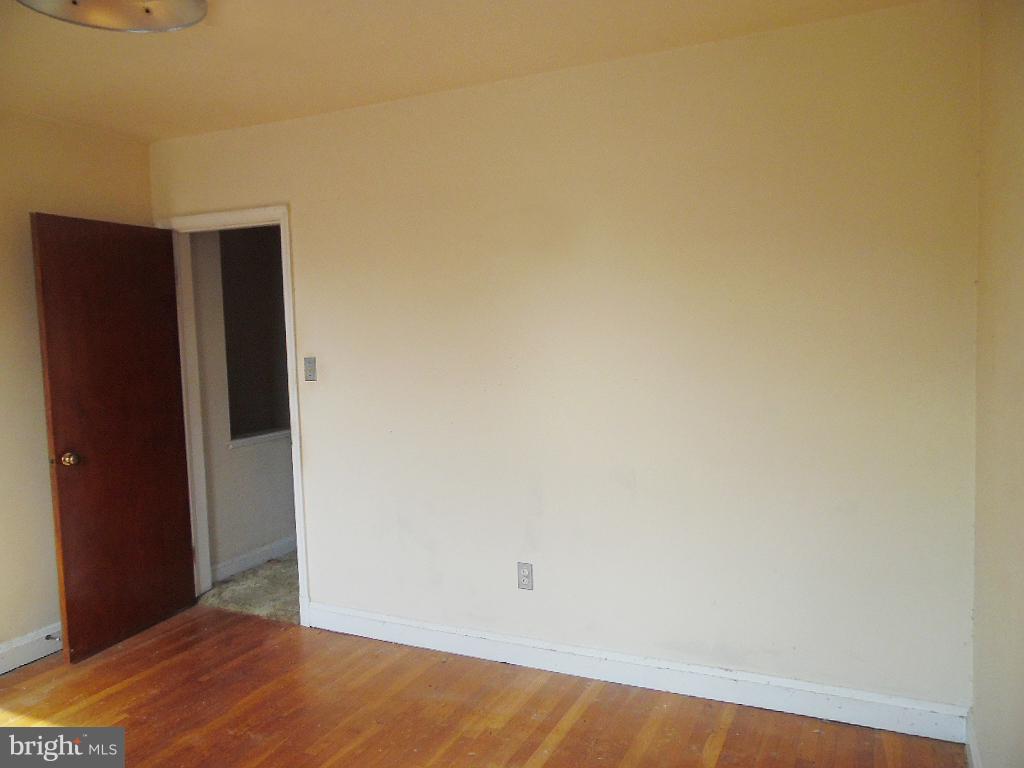 FRANKFORD GARDENS SHOPPING CENTER - Residential