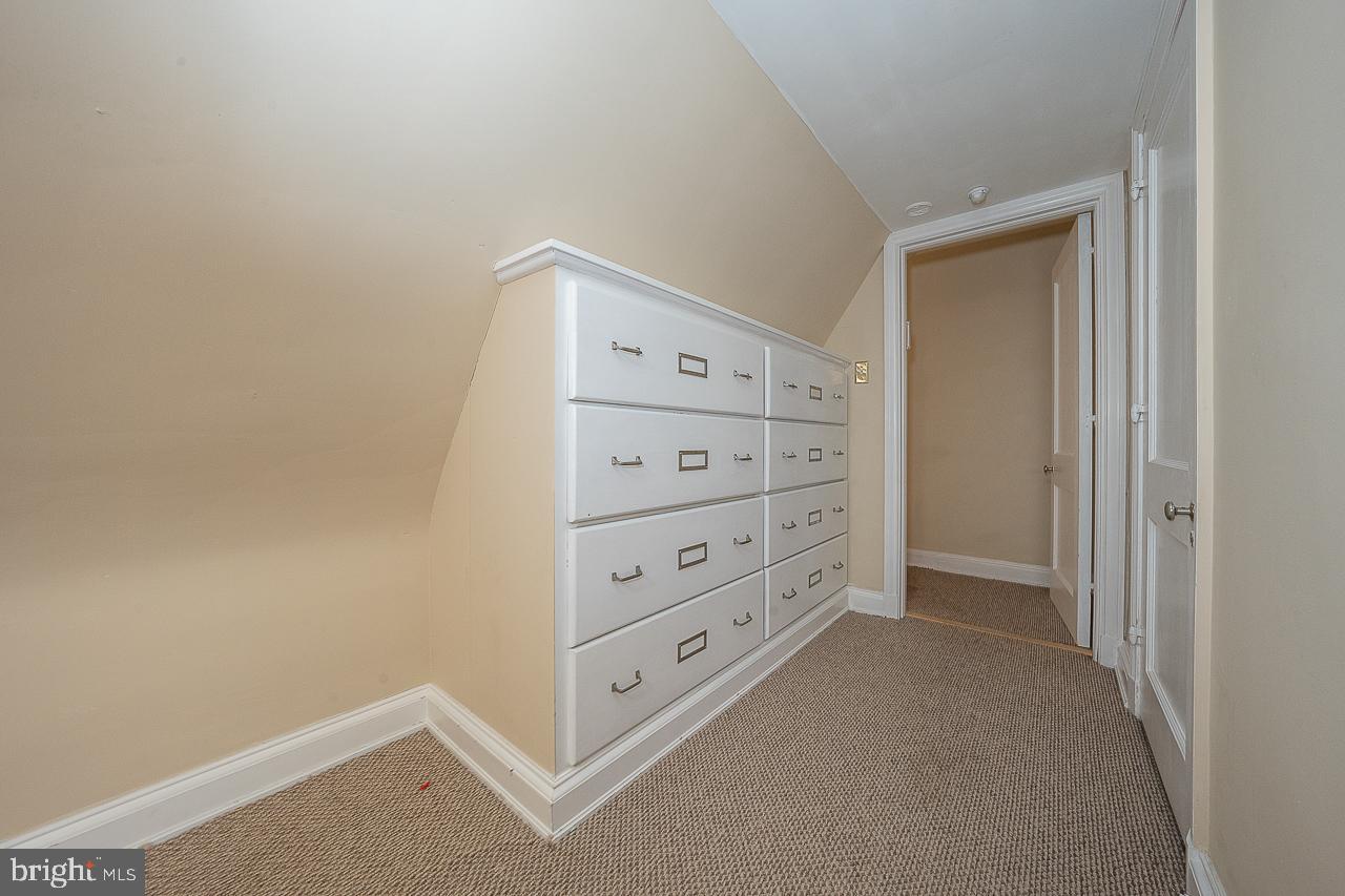 ELKINS PARK - Residential