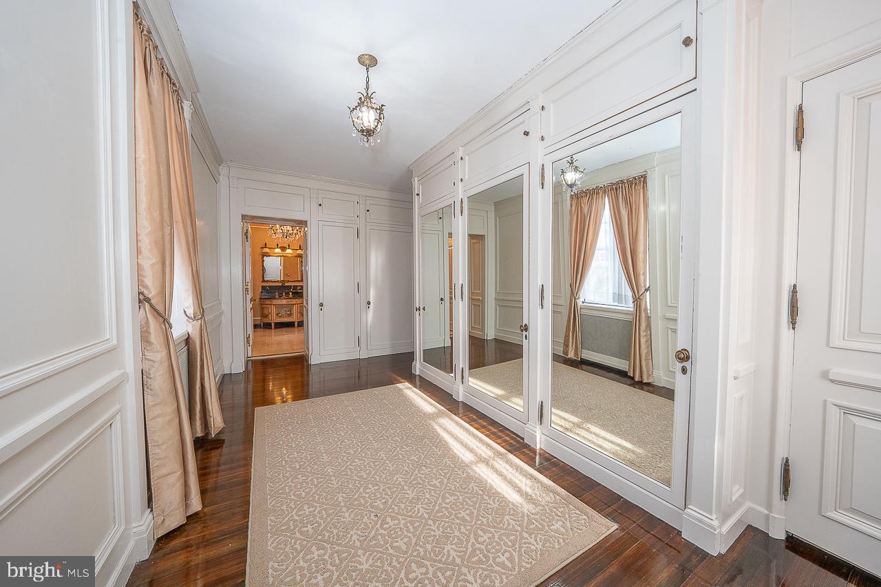 ELKINS PARK - Residential