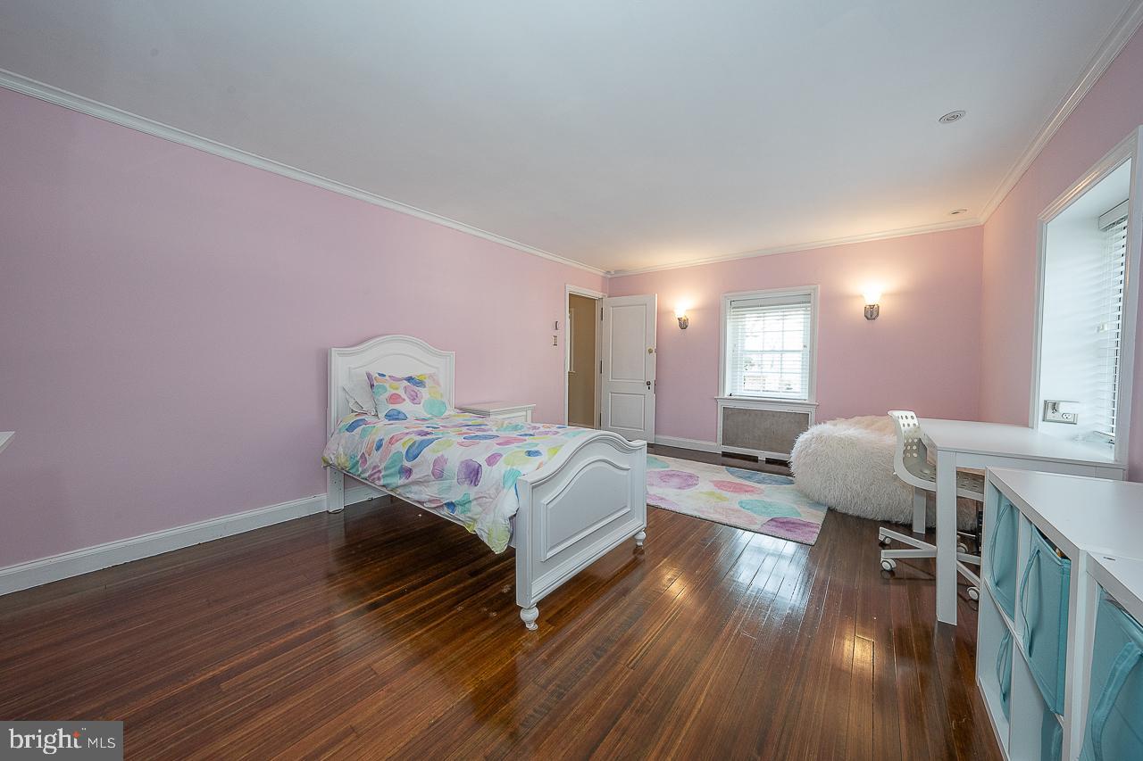 ELKINS PARK - Residential