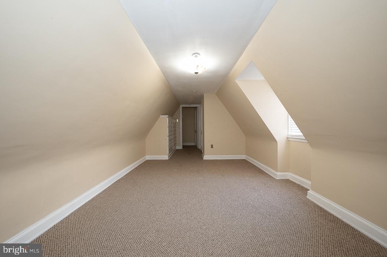 ELKINS PARK - Residential