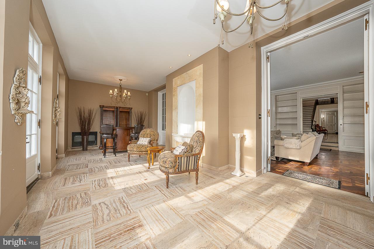 ELKINS PARK - Residential