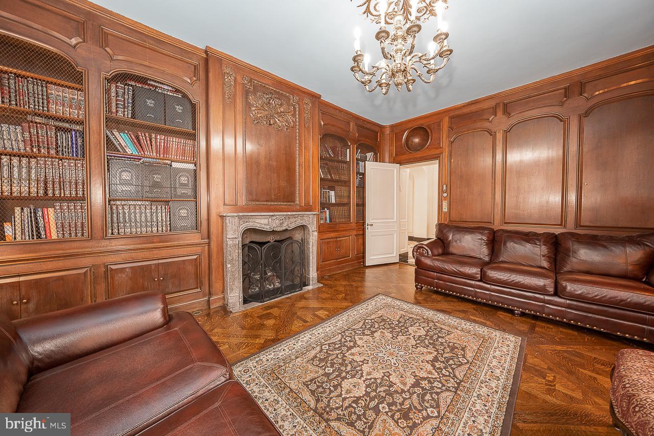 ELKINS PARK - Residential