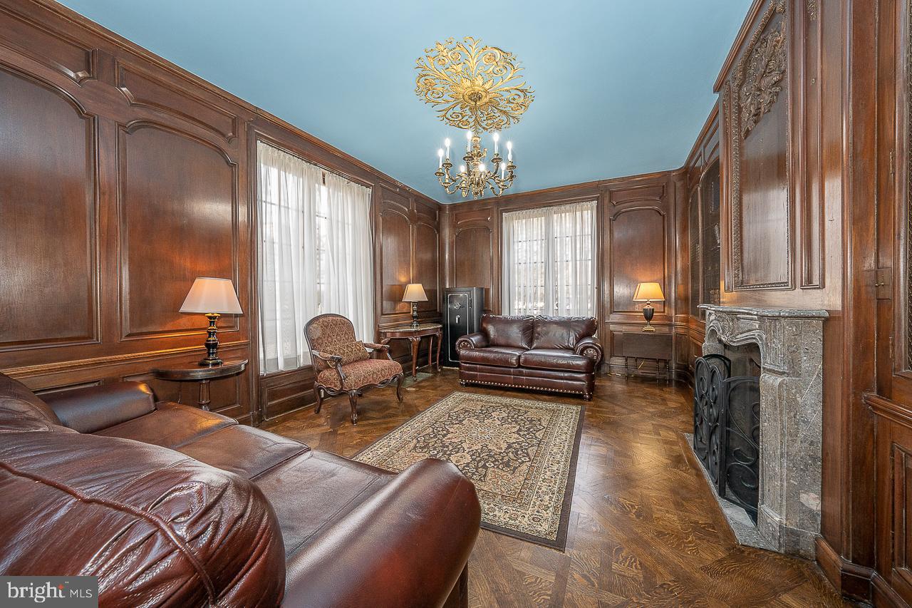 ELKINS PARK - Residential