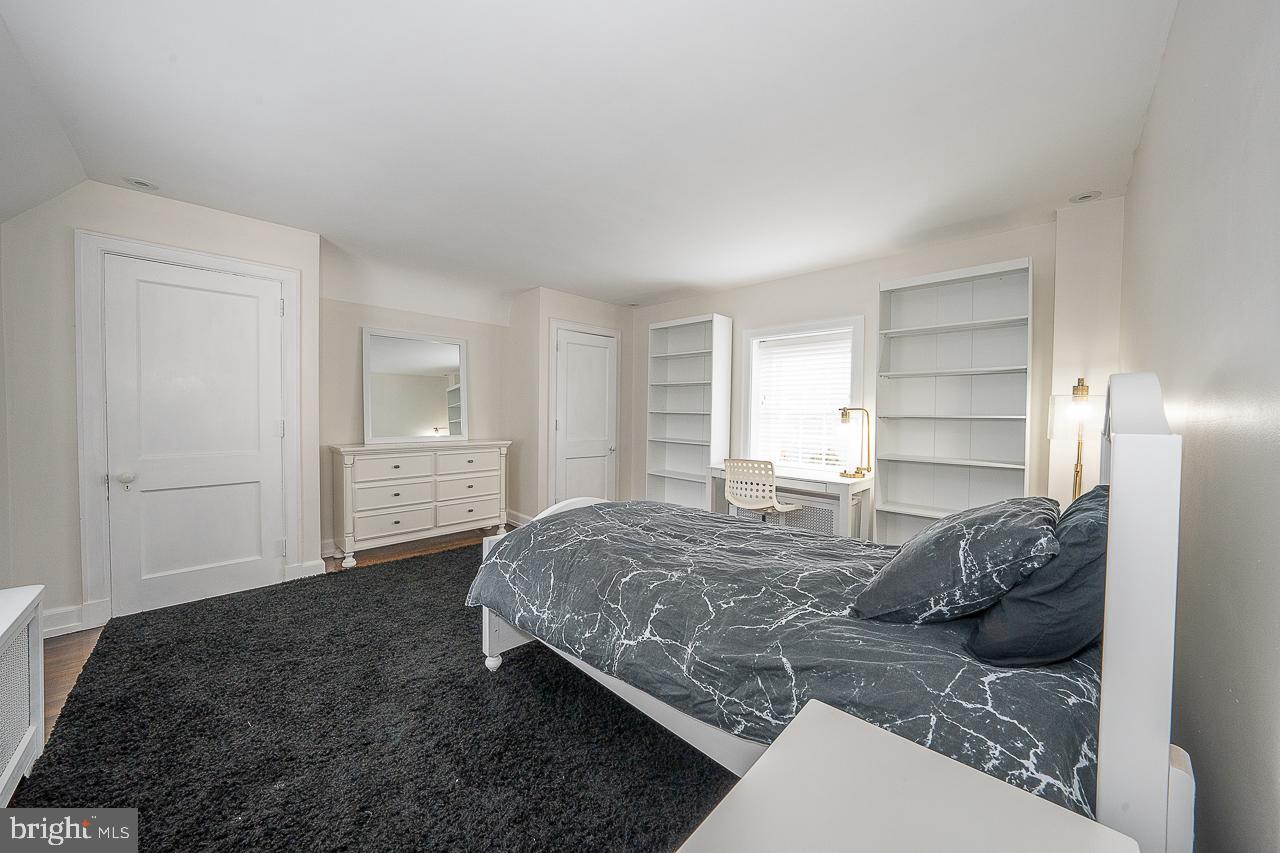 ELKINS PARK - Residential