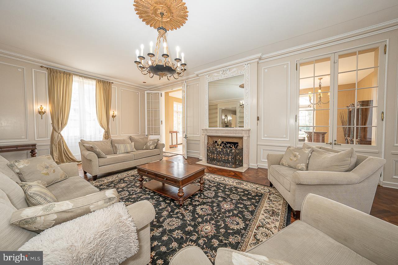 ELKINS PARK - Residential