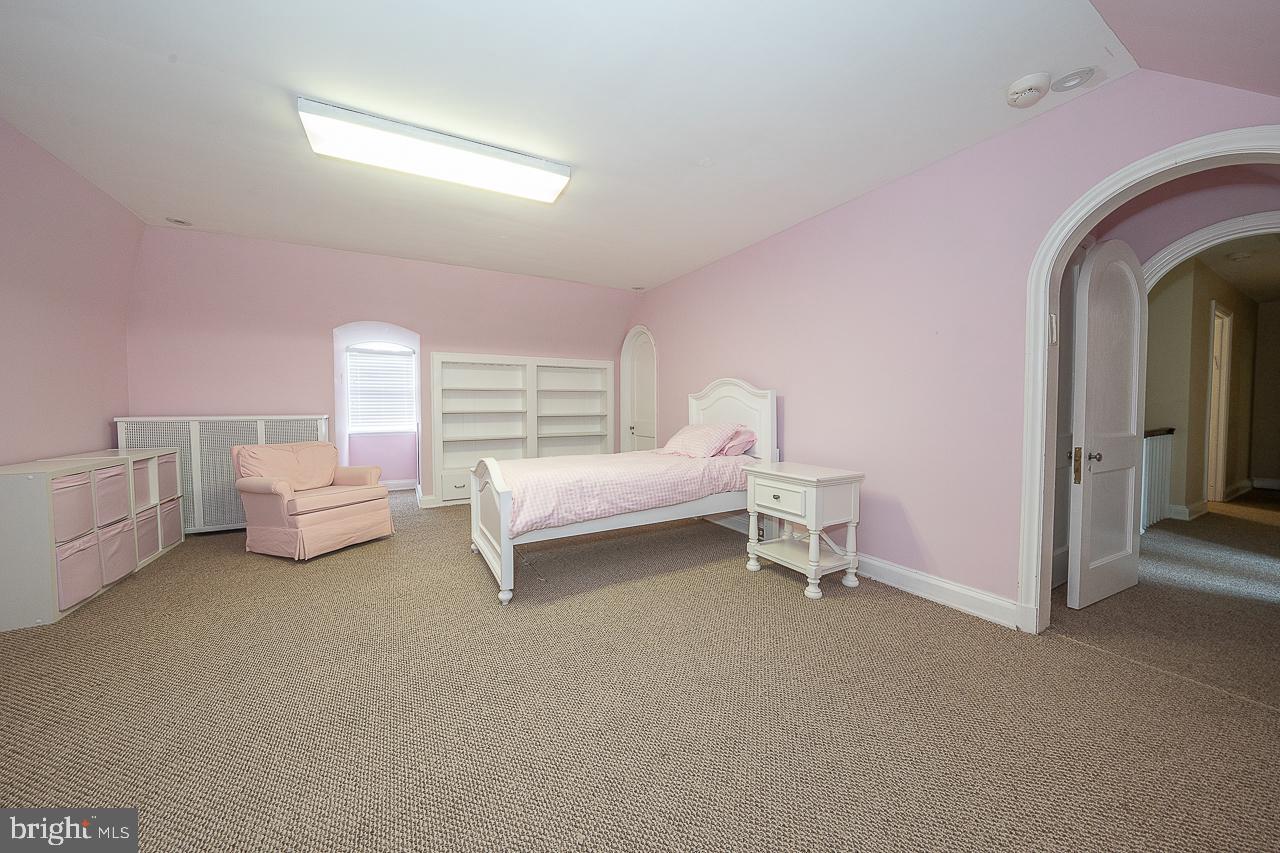 ELKINS PARK - Residential