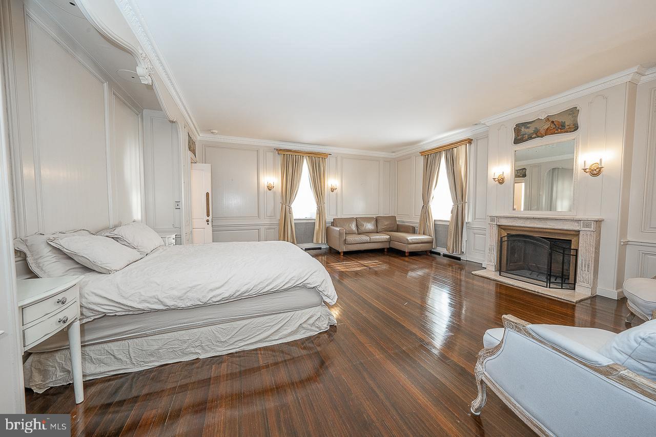 ELKINS PARK - Residential