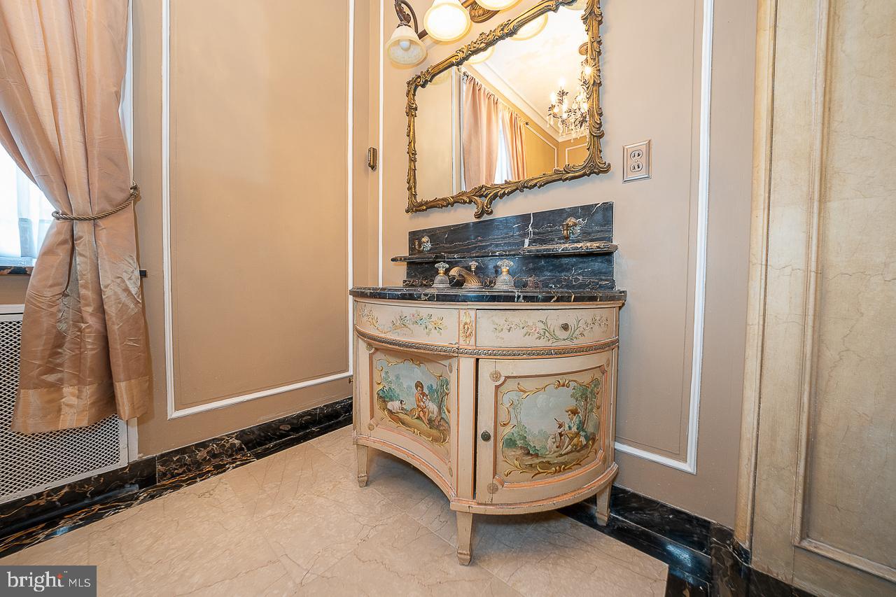 ELKINS PARK - Residential