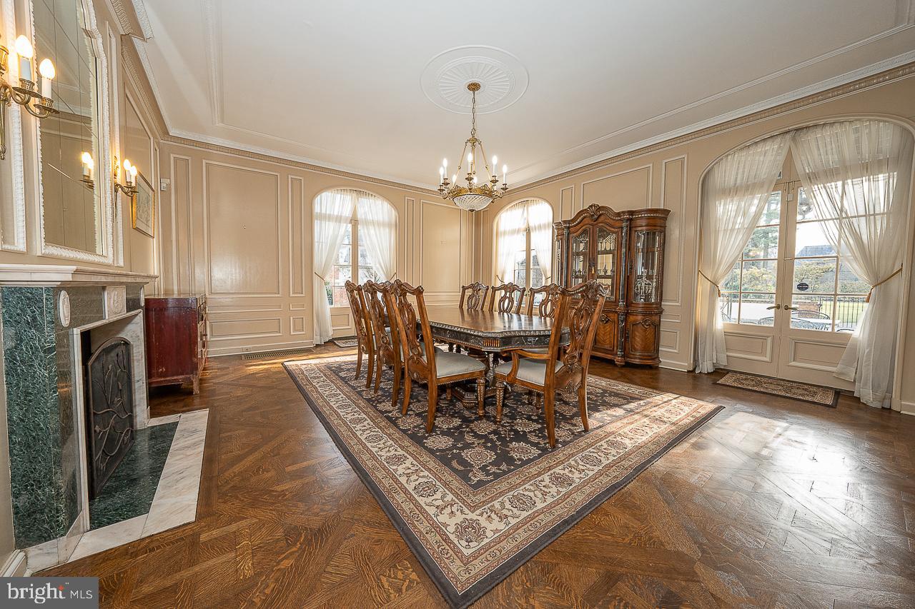 ELKINS PARK - Residential