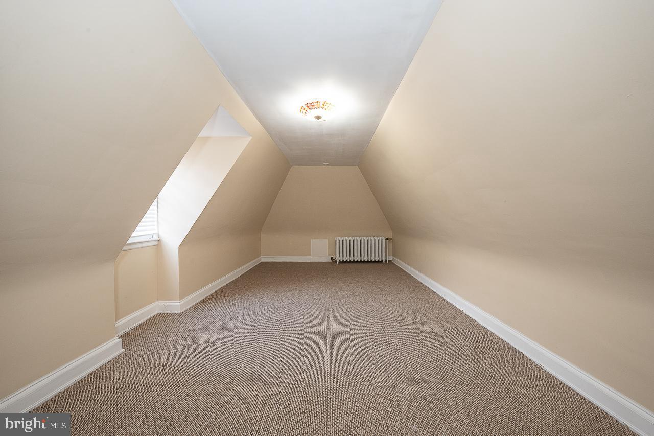 ELKINS PARK - Residential