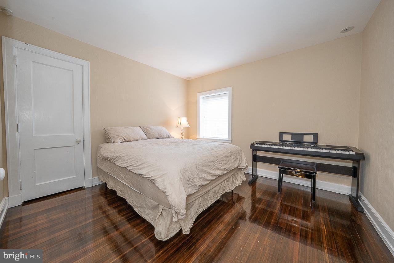 ELKINS PARK - Residential