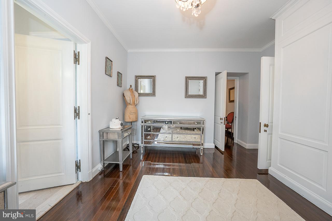 ELKINS PARK - Residential