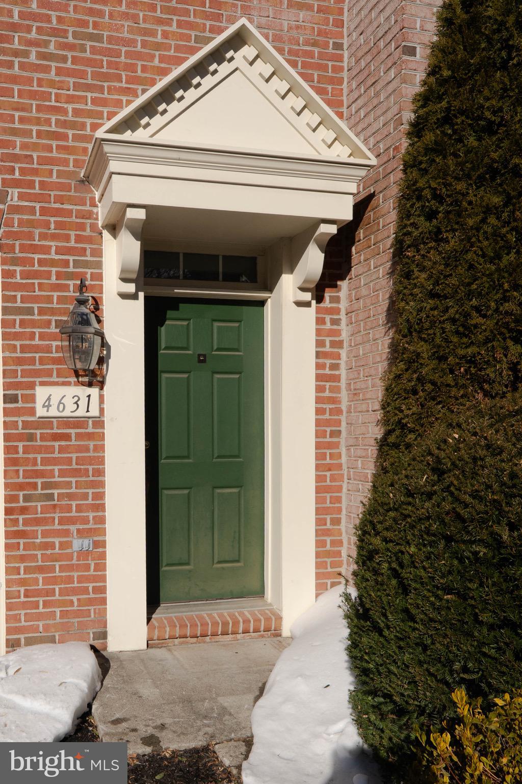 4631 CARISBROOKE LANE