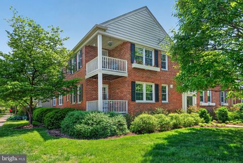 Photo of 6507 10th Street #A1, ALEXANDRIA, VA 22307 (MLS # VAFX2305340)