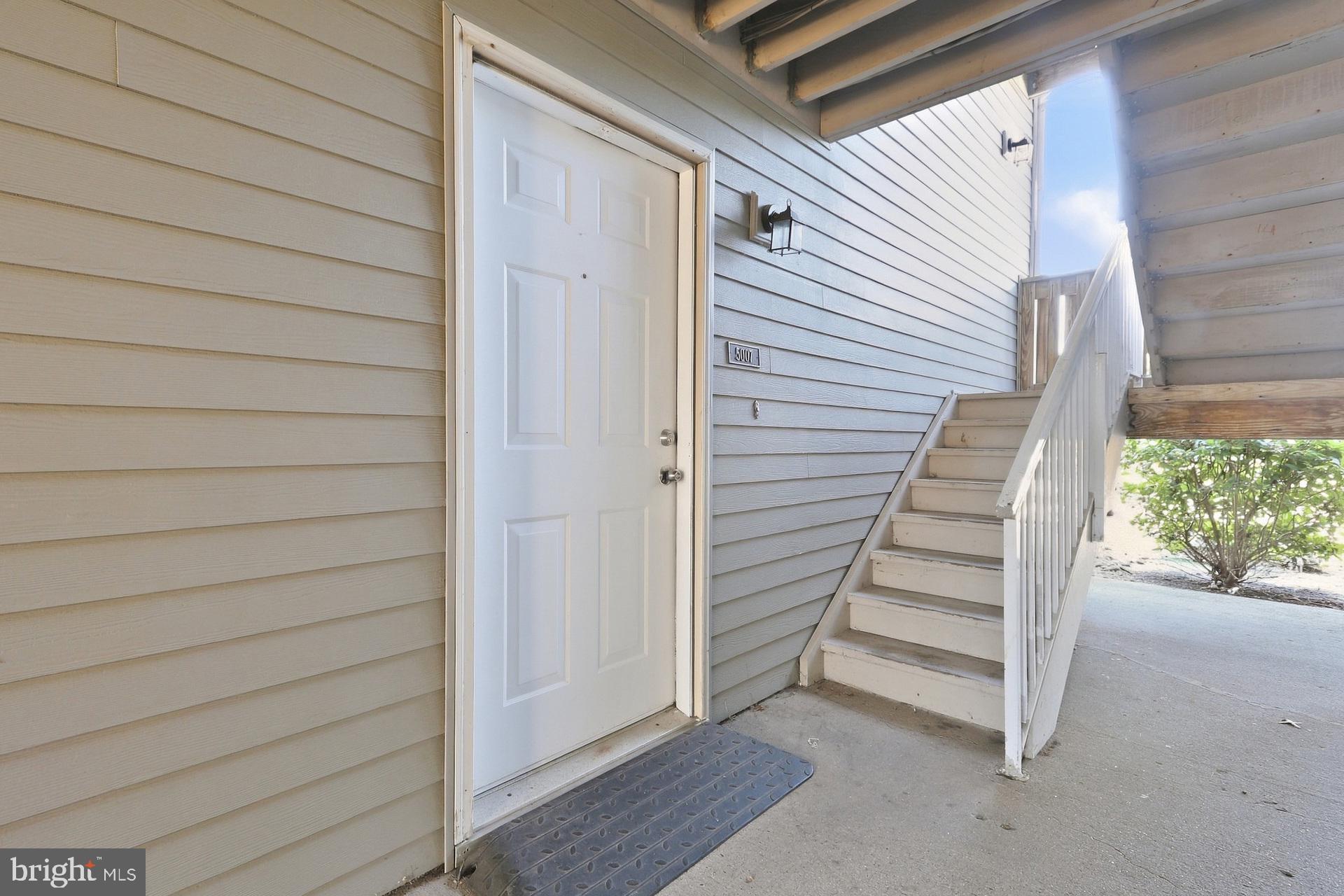 5007 RAVENS CREST DRIVE
