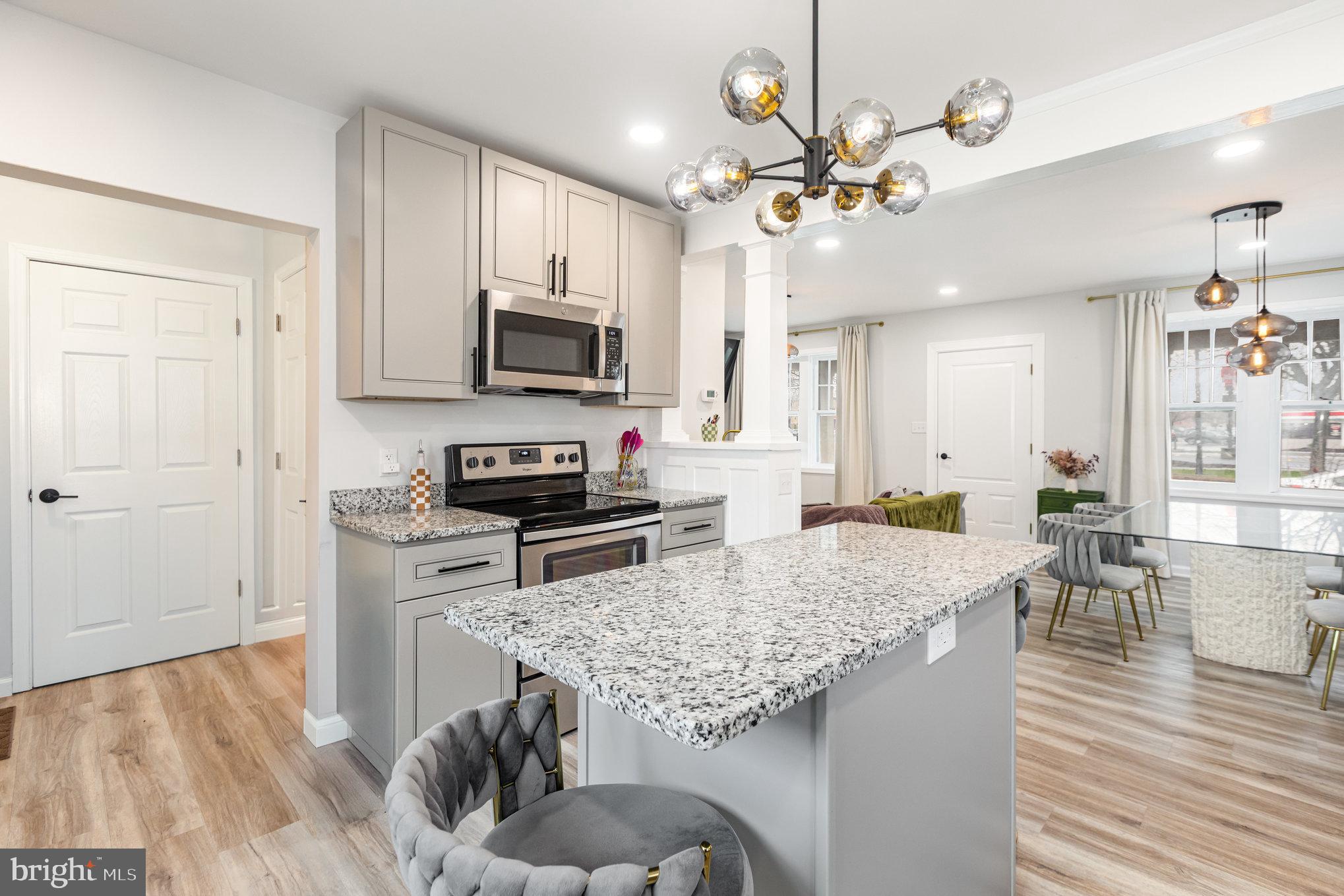 141 S 32ND STREET