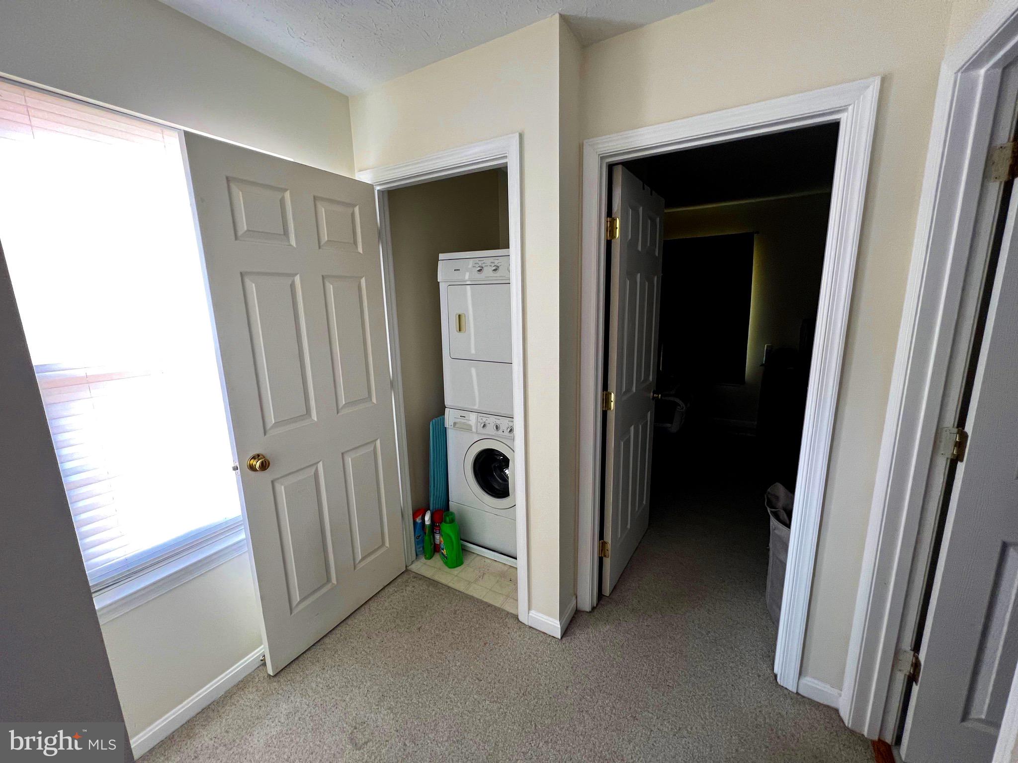 LIMESTONE COURT - Residential Lease