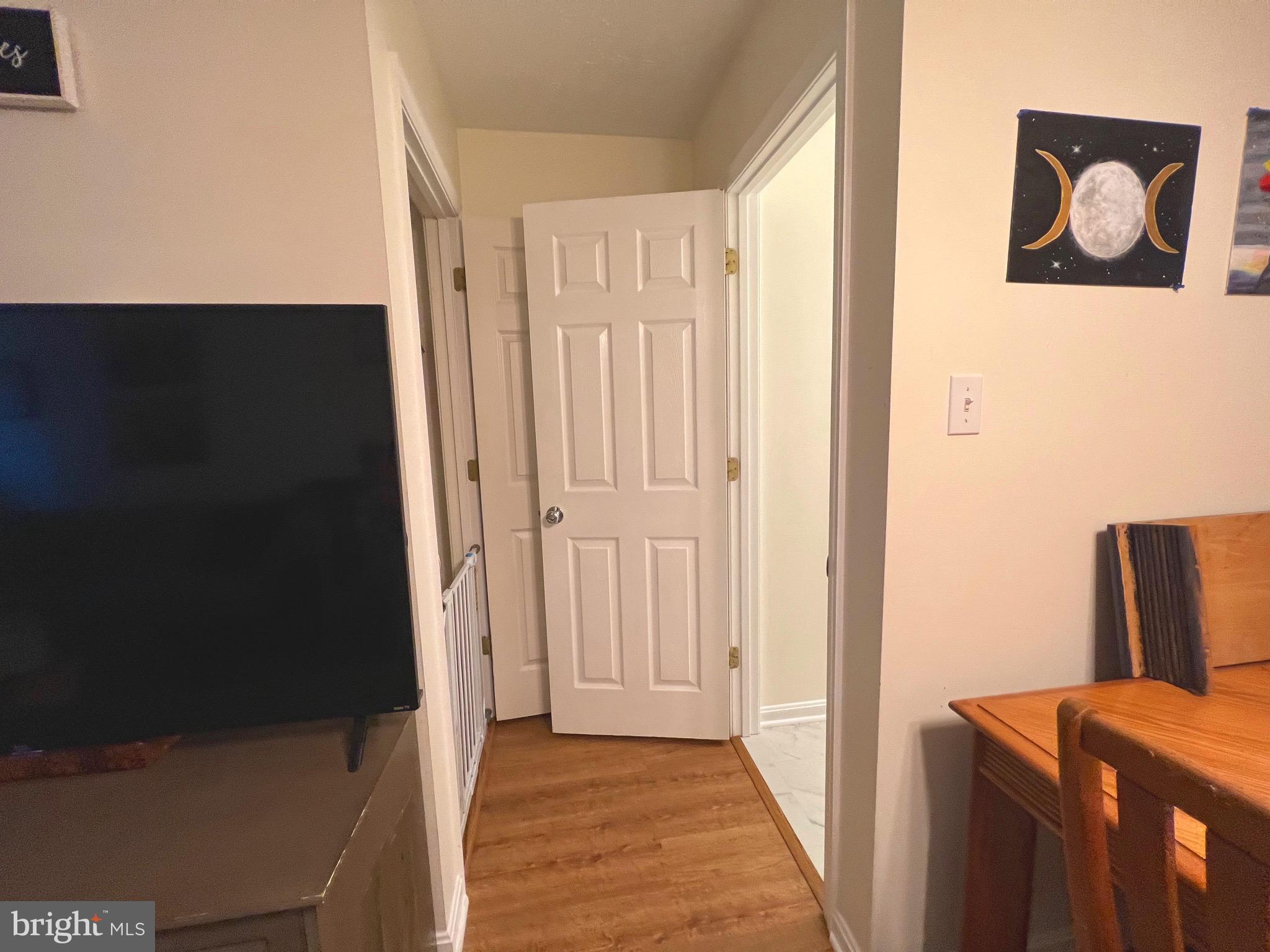 LIMESTONE COURT - Residential Lease