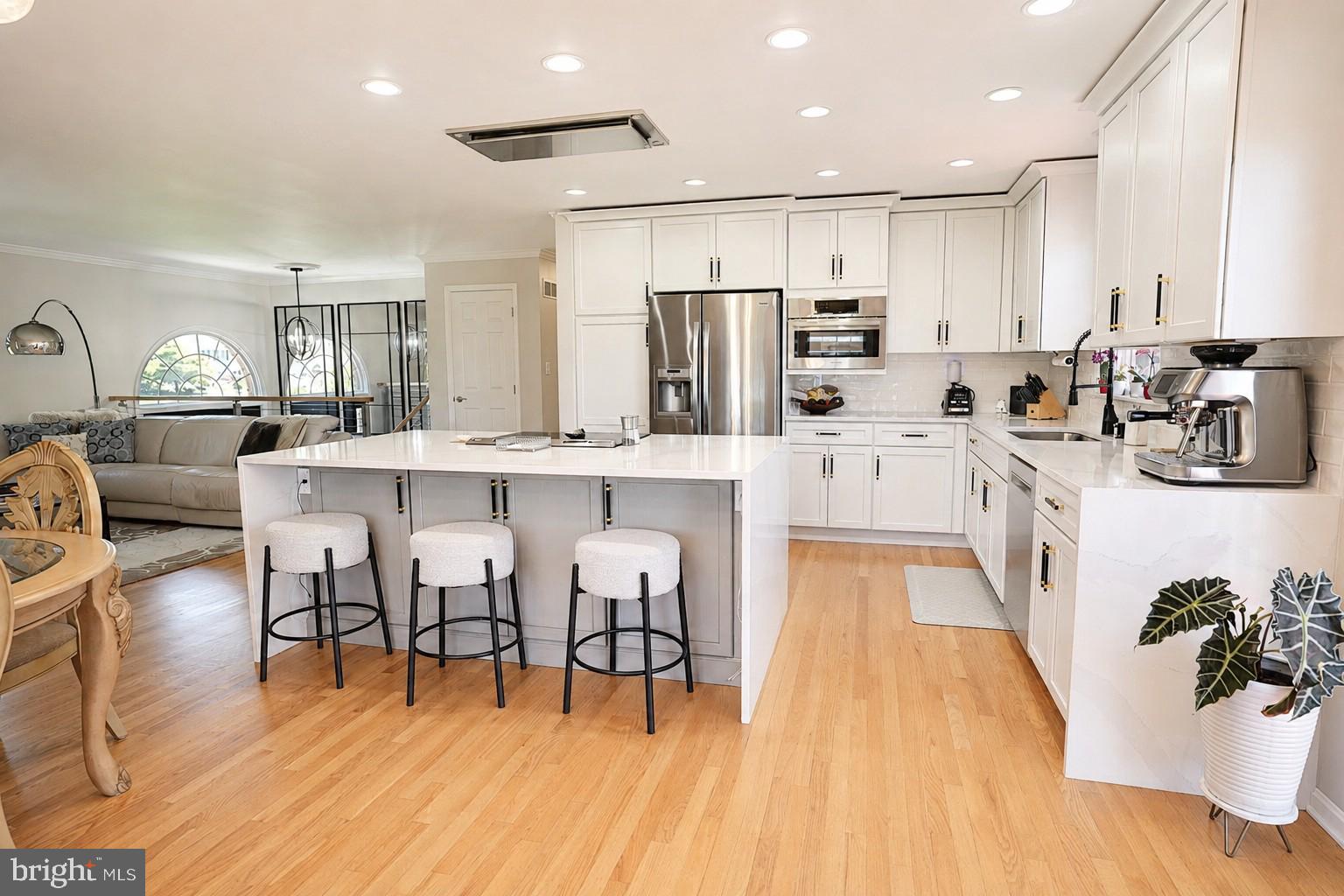 136 BERNICE DRIVE