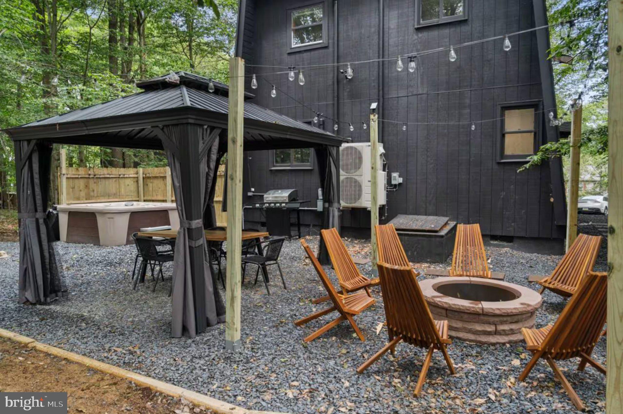 3357 WOODLAND DRIVE