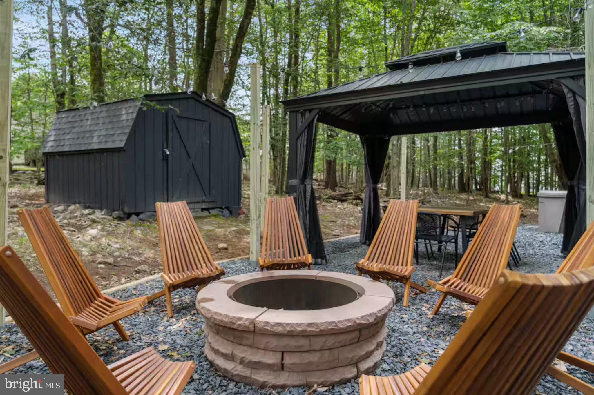 3357 WOODLAND DRIVE