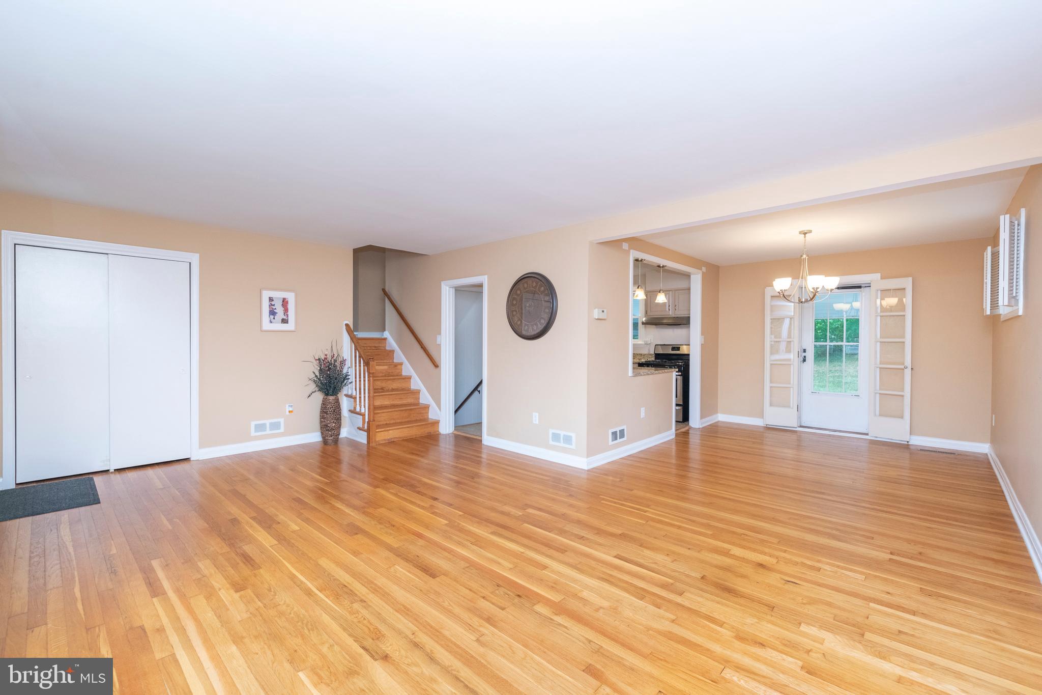 DULANEY VILLAGE - Residential