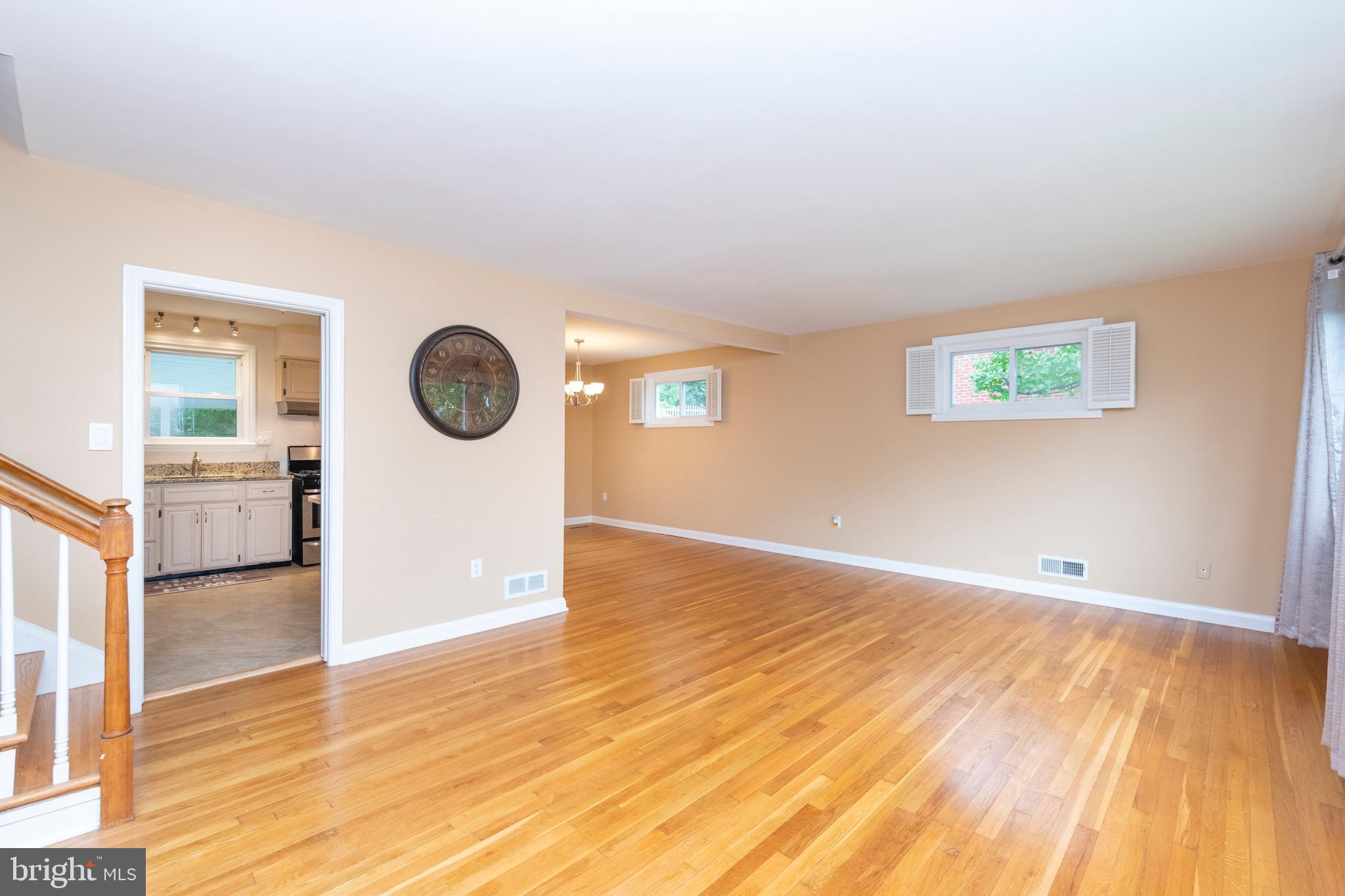 DULANEY VILLAGE - Residential