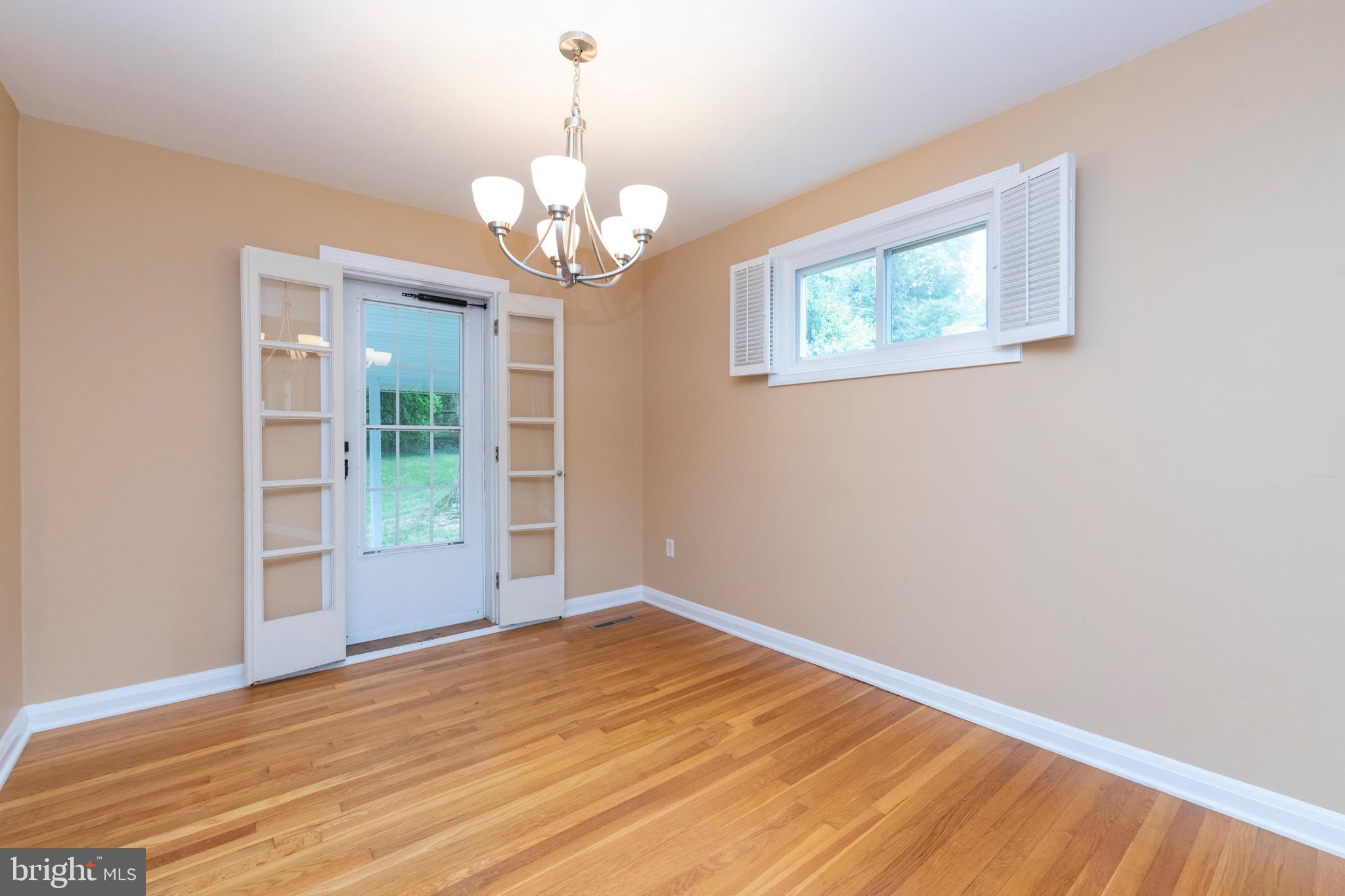 DULANEY VILLAGE - Residential