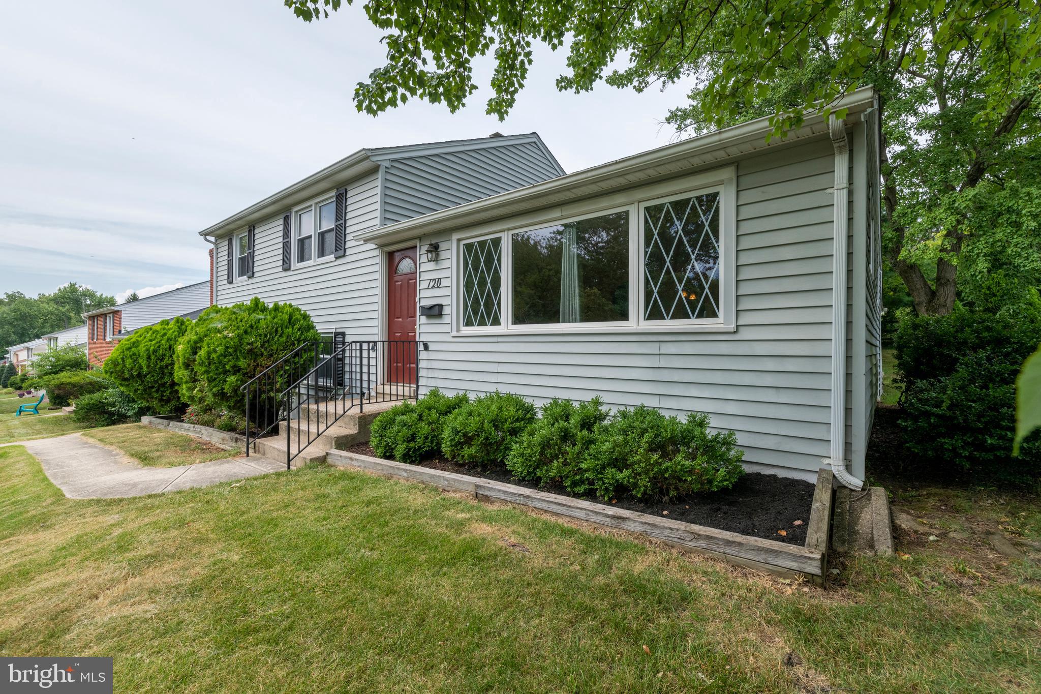 DULANEY VILLAGE - Residential