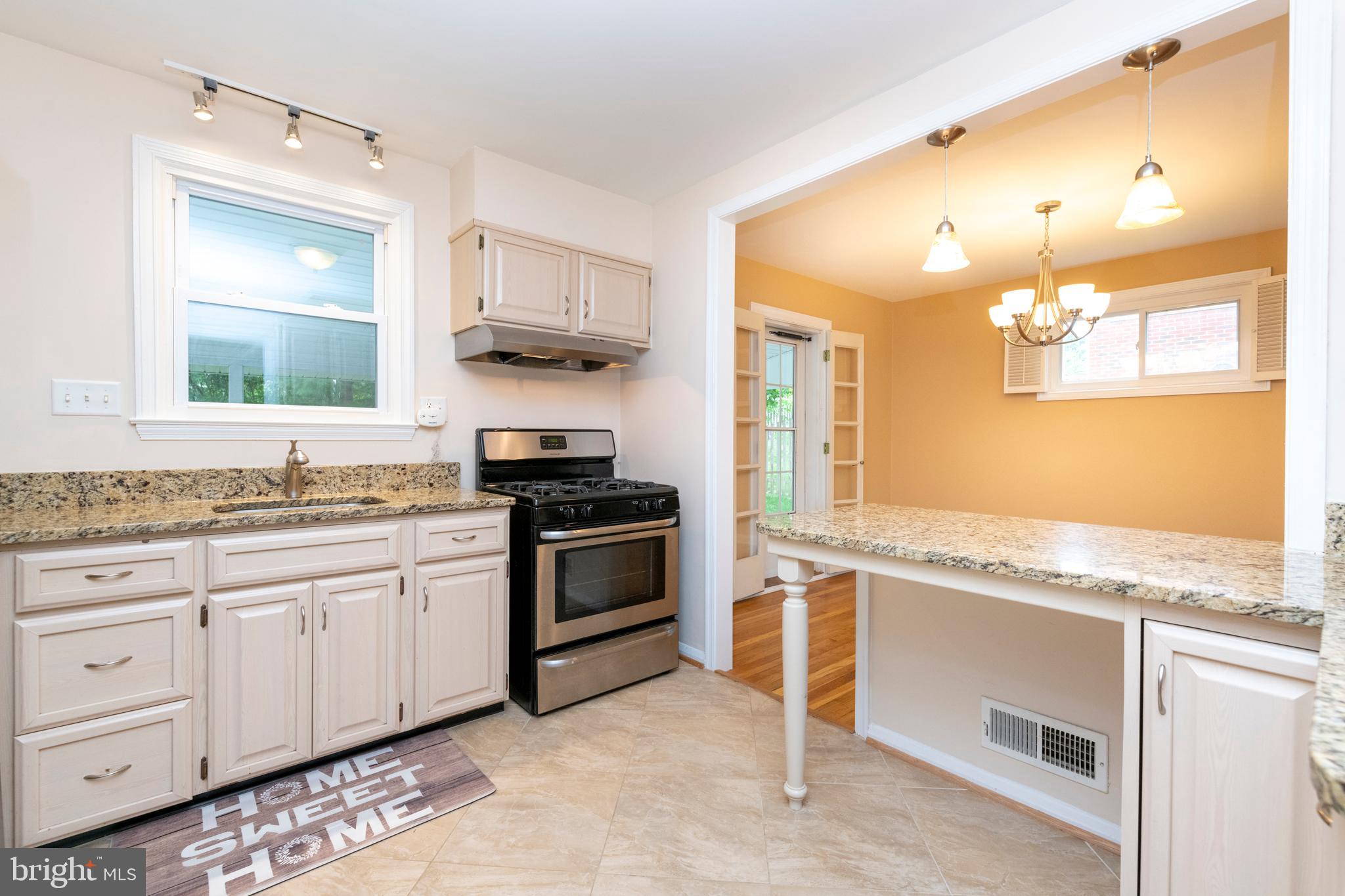 DULANEY VILLAGE - Residential