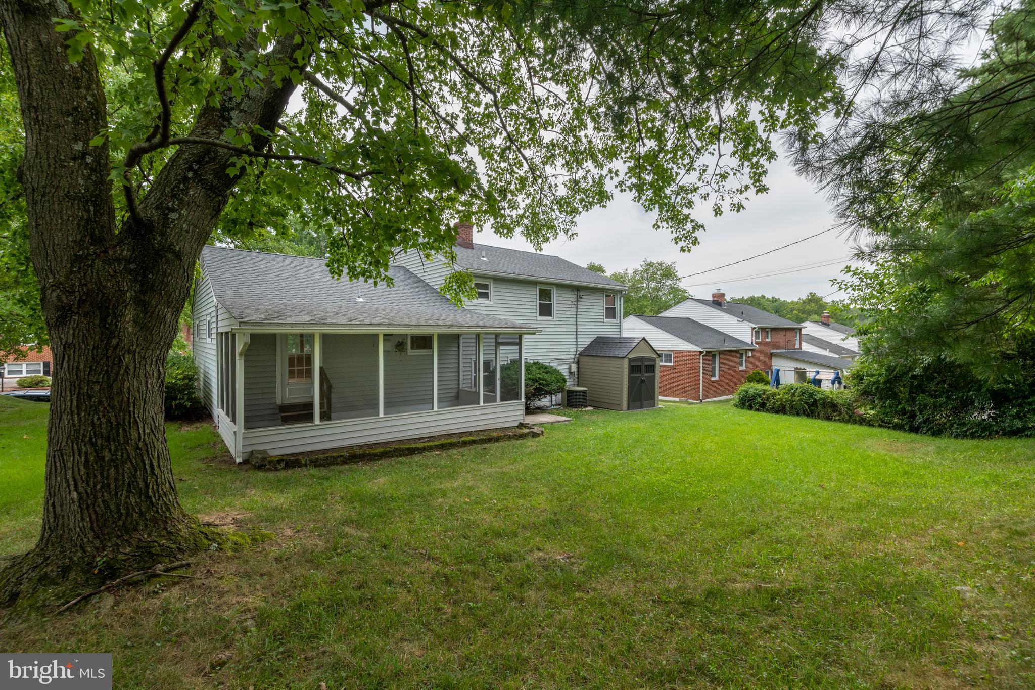 DULANEY VILLAGE - Residential