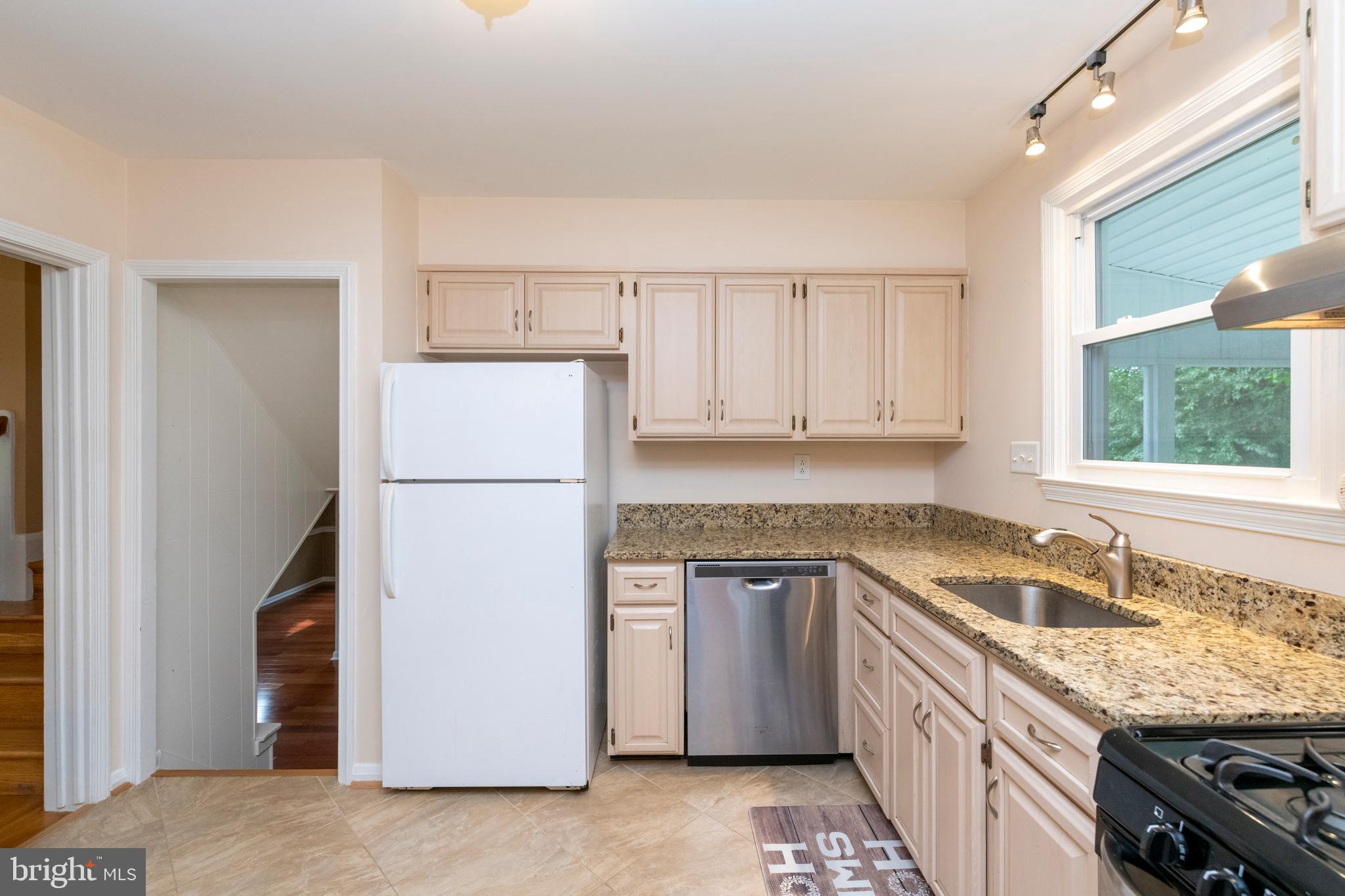 DULANEY VILLAGE - Residential