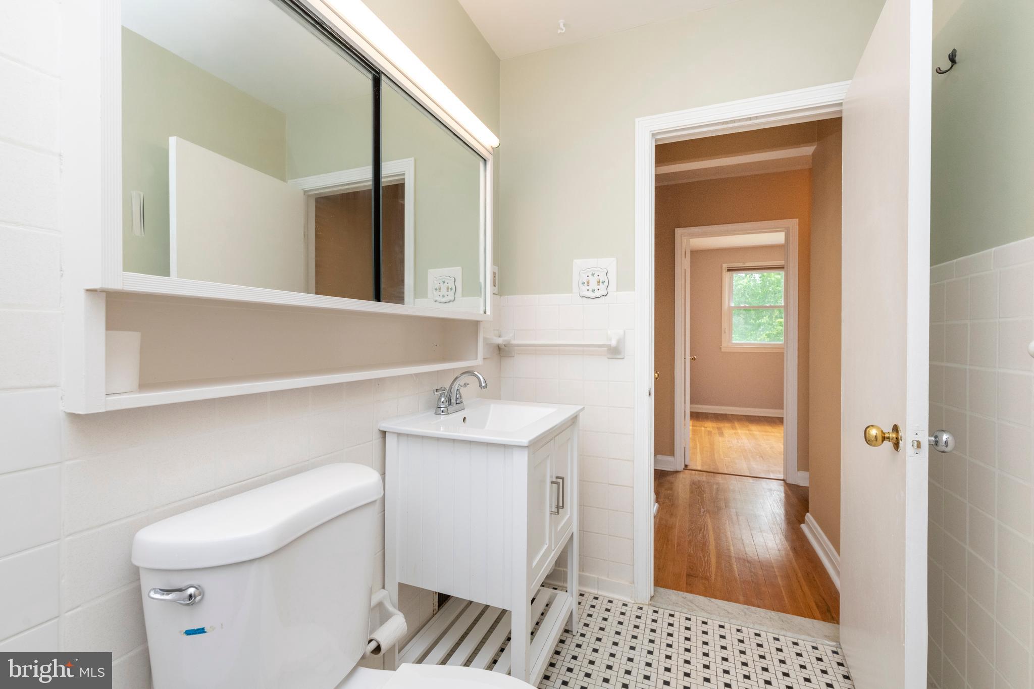 DULANEY VILLAGE - Residential