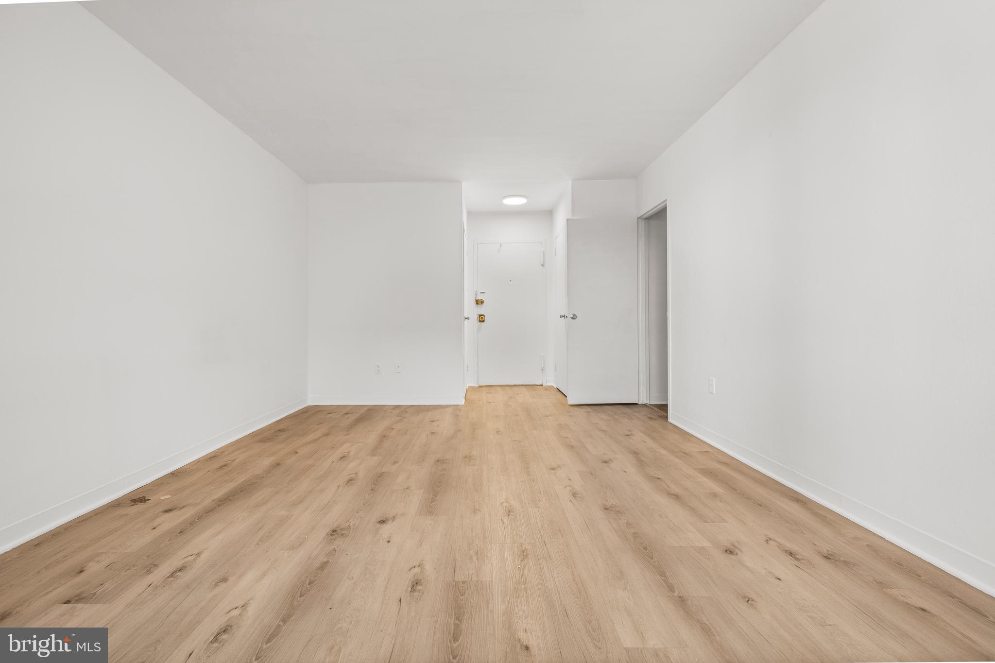 RIVER PLACE NORTH - Residential