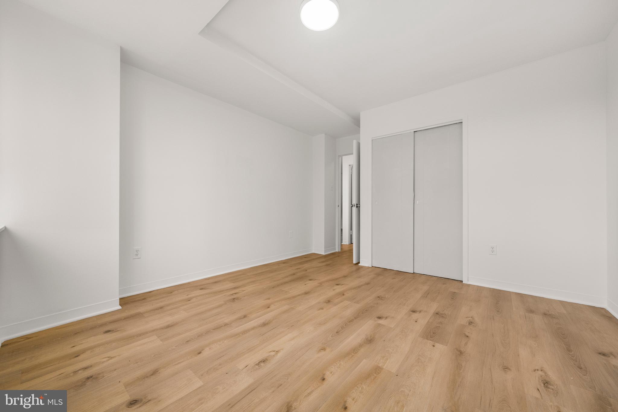 RIVER PLACE NORTH - Residential